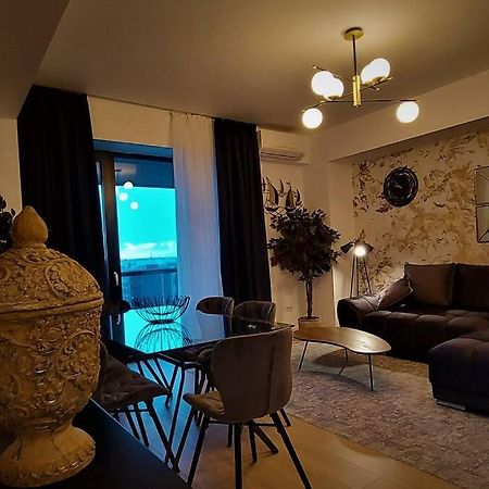 Prime Location, Sea View Flat Near The Beach Apartment คอนสตันซา ภายนอก รูปภาพ